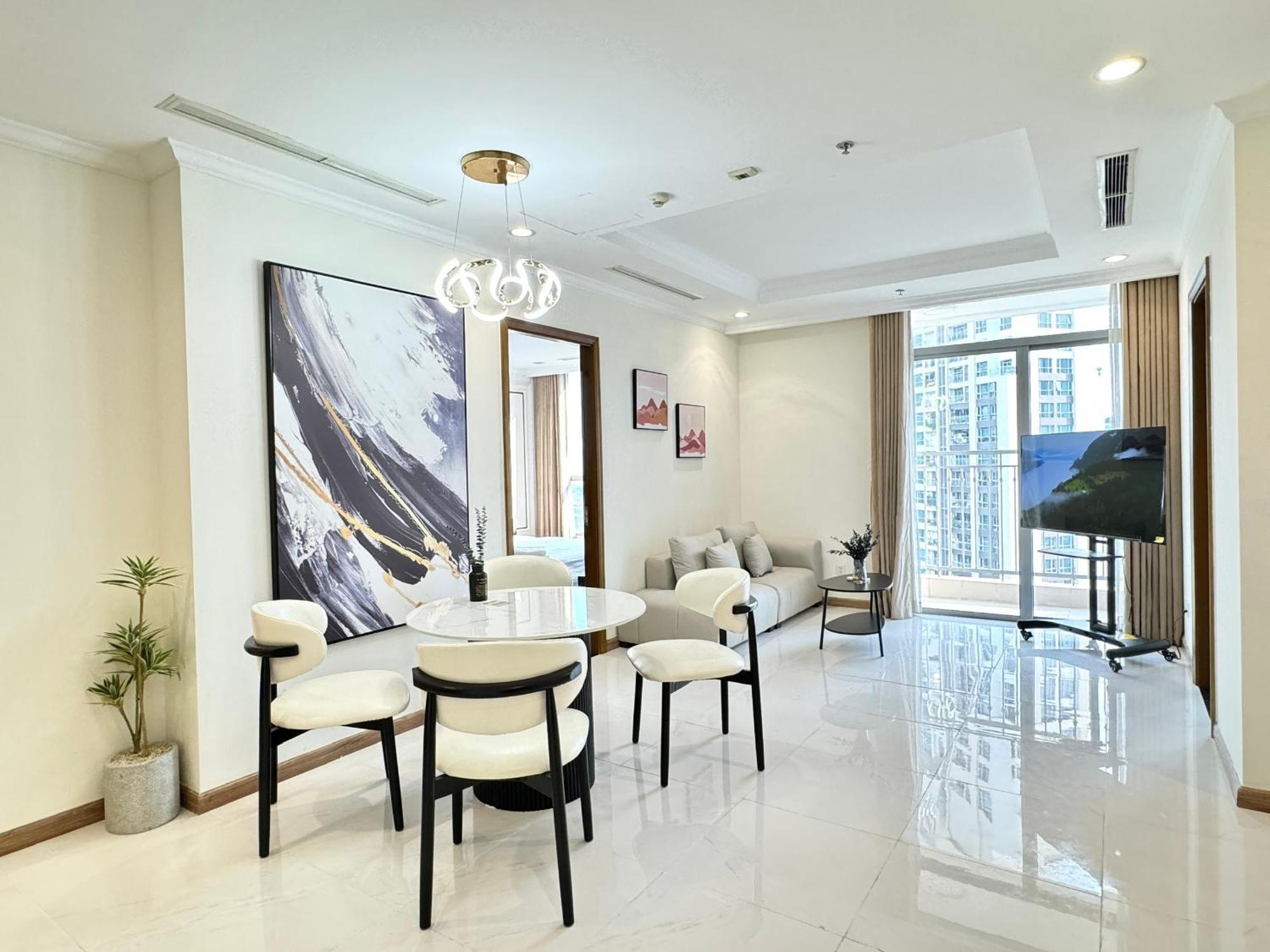 Landmark Luxury - Luna * TP. Hồ Chí Minh