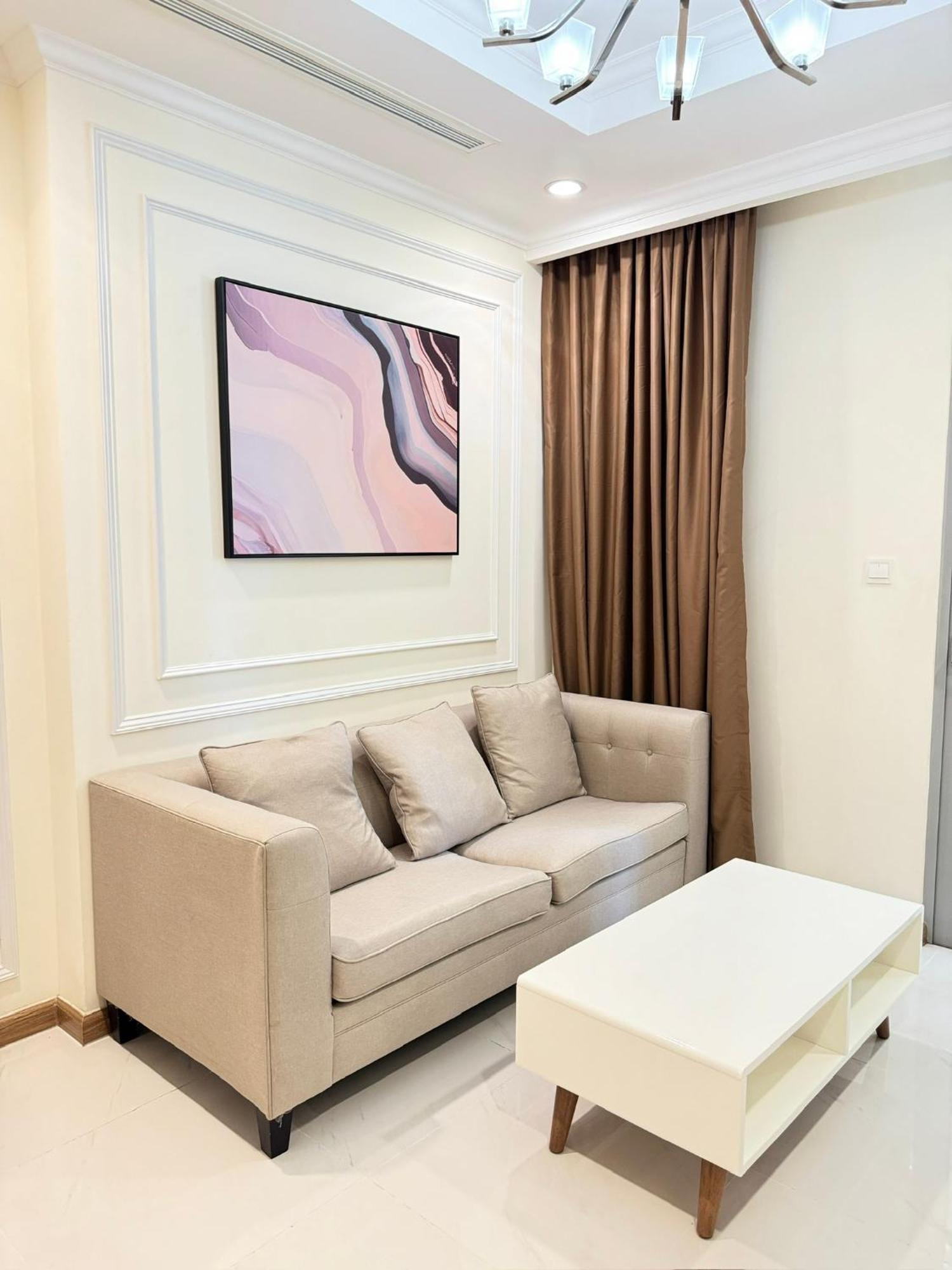 Landmark Luxury - Luna Căn hộ